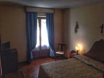 Affittacamere Borgo I Tre Baroni Moggiona 0*,  Italia