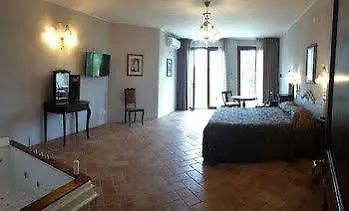 Hétvégi ház Borgo I Tre Baroni Vendégház Moggiona