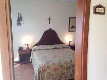 Borgo I Tre Baroni Guest House Moggiona Country house
