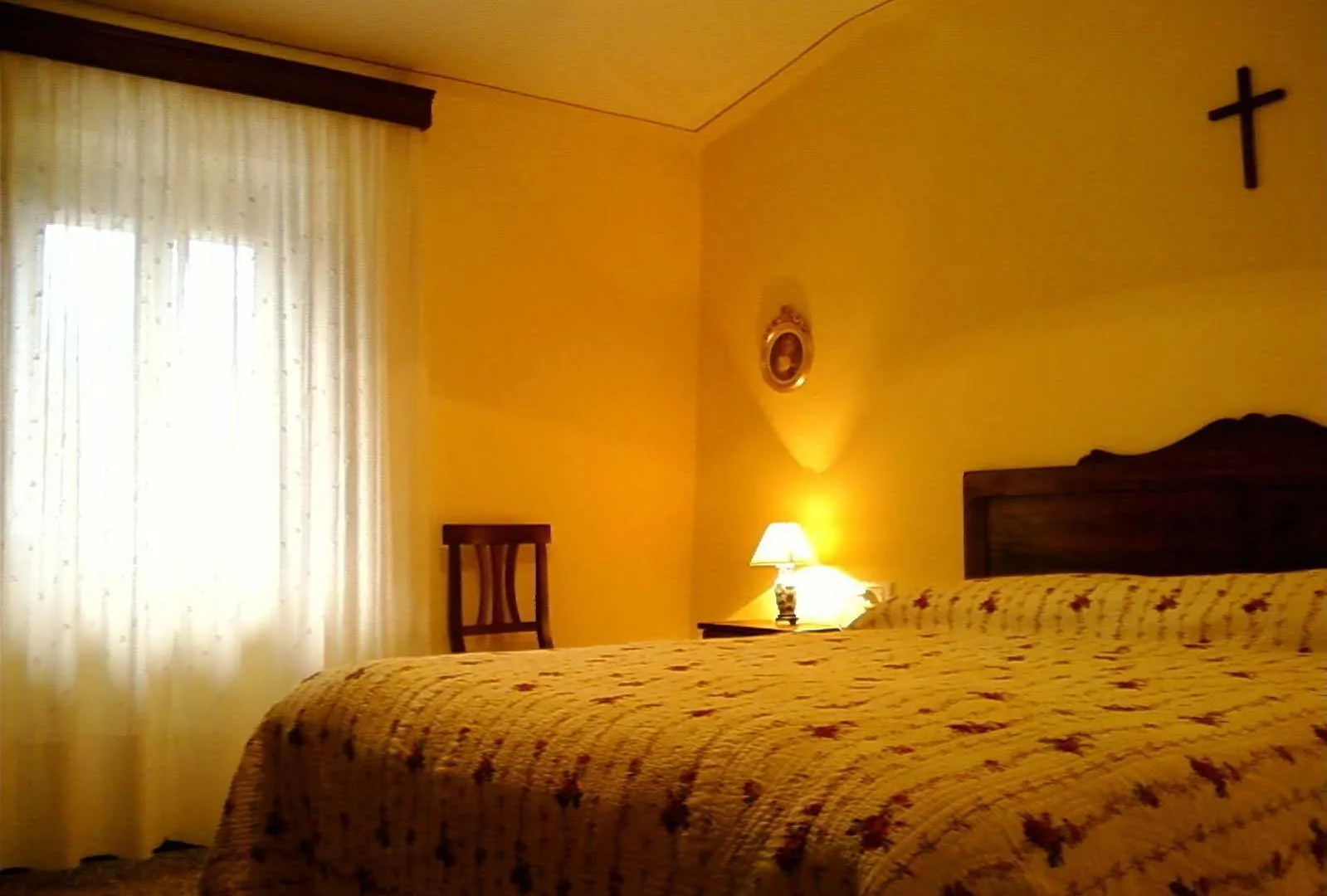 Borgo I Tre Baroni Guest House Moggiona Italy